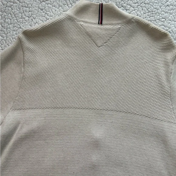 Tommy Hilfiger Beige Zip-Up Sweater with Red Trim - Picture 8 of 8